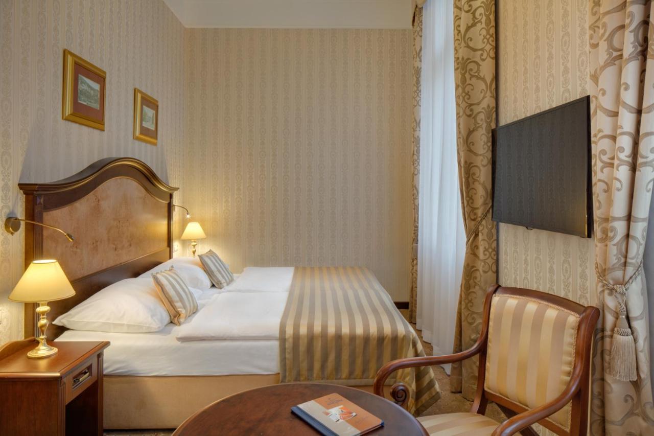 Ensana Nove Lazne Hotel Marianske Lazne Luaran gambar